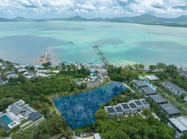 Private taxi from Phuket airport to Baan Yamu on Cape Yamu